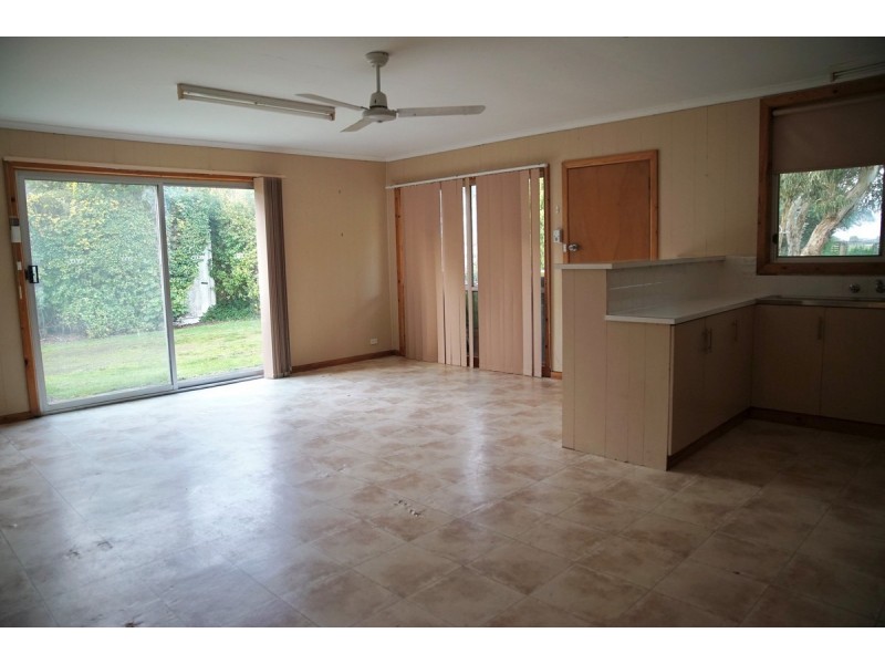 37 Terang Mortlake Road, Noorat VIC 3265