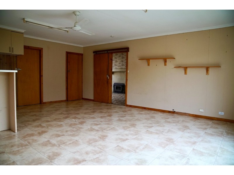 37 Terang Mortlake Road, Noorat VIC 3265