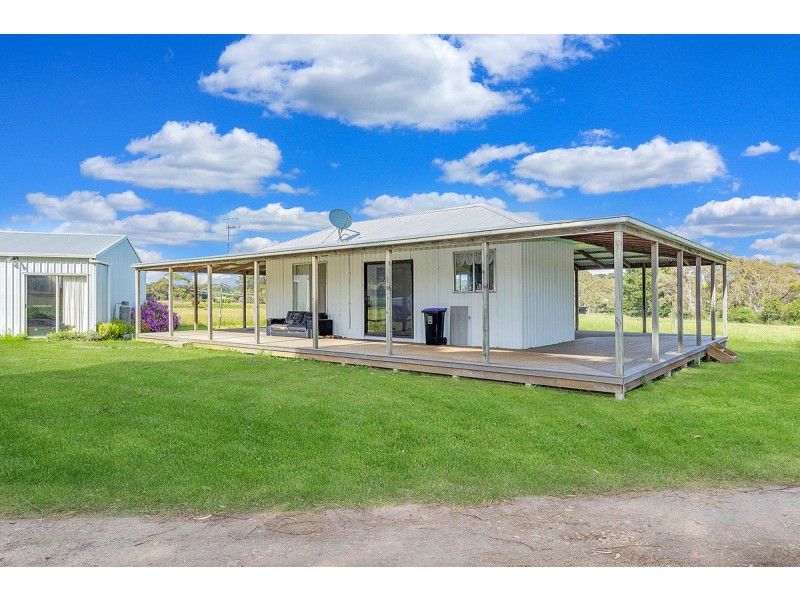 15 Heathmarsh Road, Panmure VIC 3265