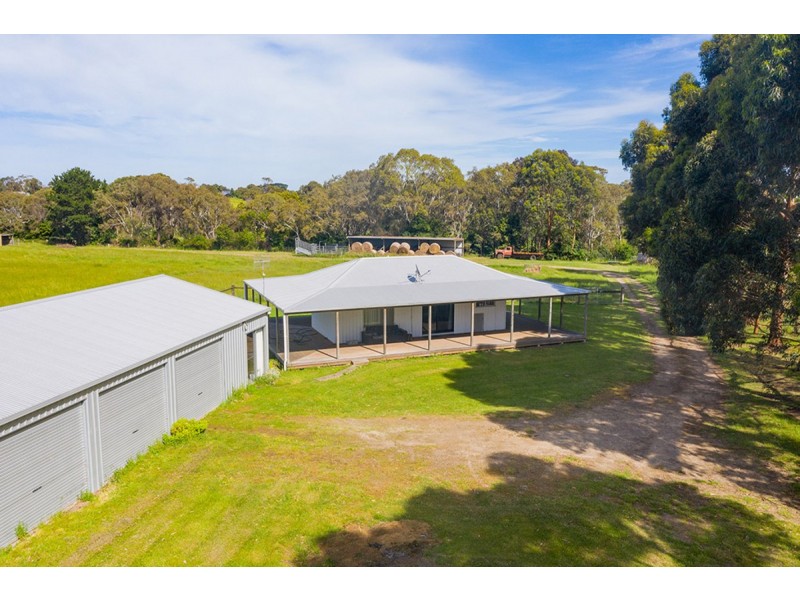 15 Heathmarsh Road, Panmure VIC 3265