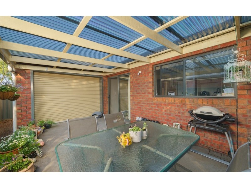 2/64 Curdie Street, Cobden VIC 3266