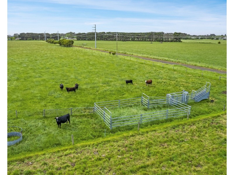 15 Terang Mortlake Road, Terang VIC 3264