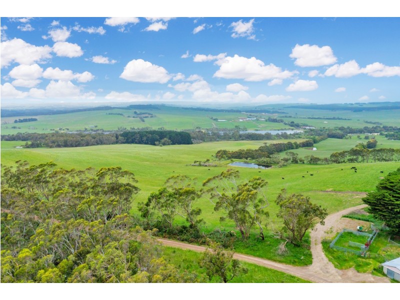 1 & 3 Bornong Road, Cooriemungle VIC 3268