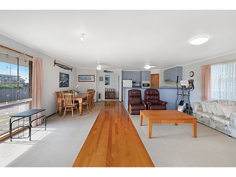 26 Merrett Street, Peterborough VIC 3270