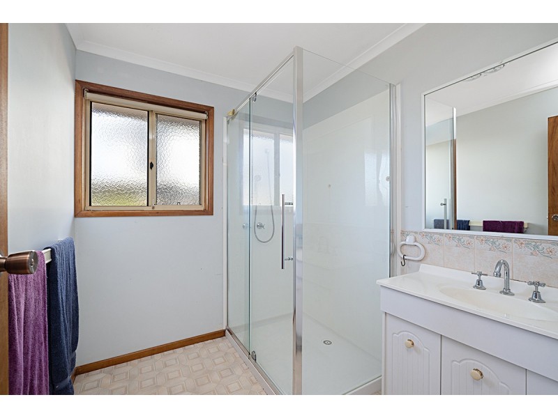 26 Merrett Street, Peterborough VIC 3270