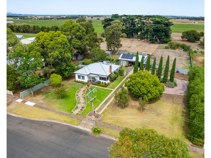 16 Mackinnons Bridge, Noorat VIC 3265