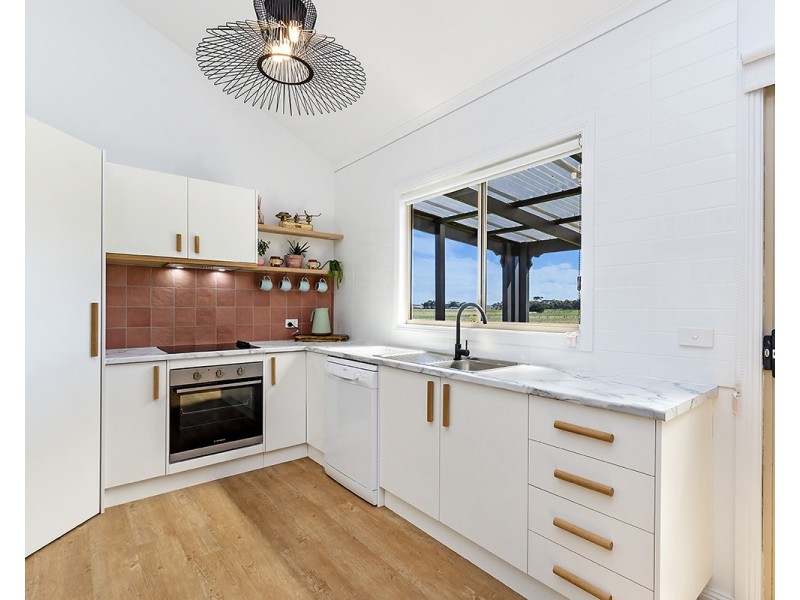 50 Forresters Road, Bushfield VIC 3281