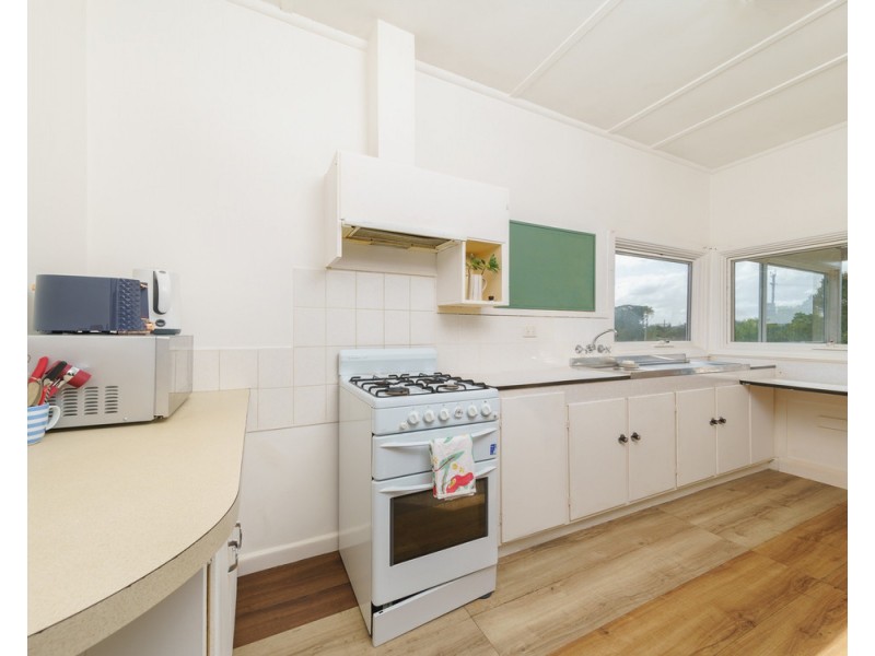 7 Champion Street, Peterborough VIC 3270