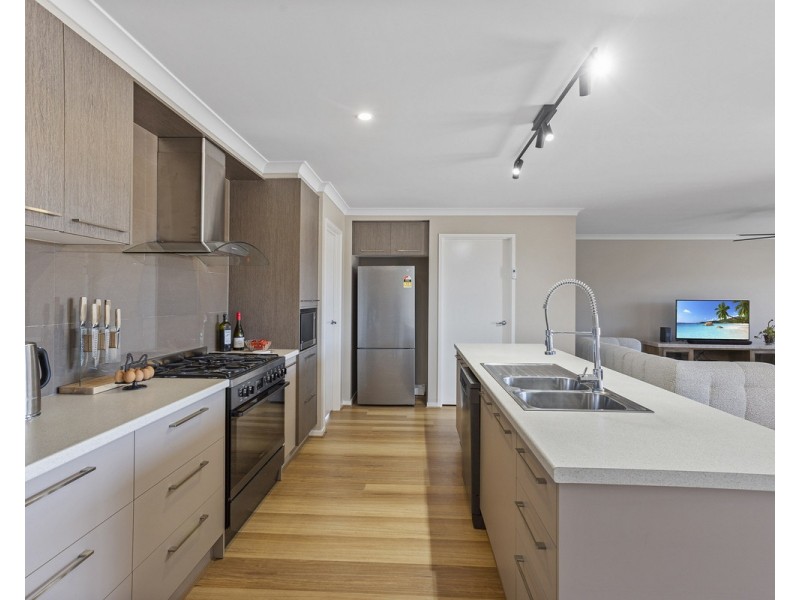 59 Waters Lane, Mortlake VIC 3272