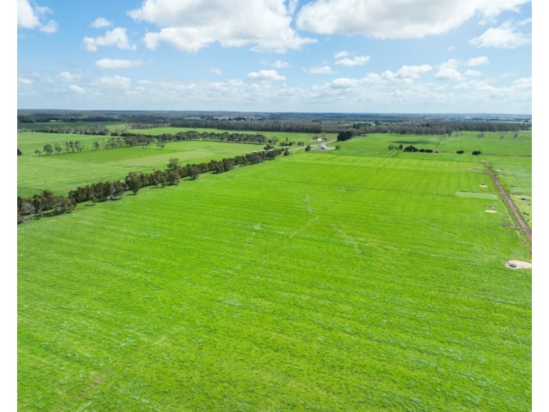 97 Carpendeit-Bungador Road, Carpendeit VIC 3260