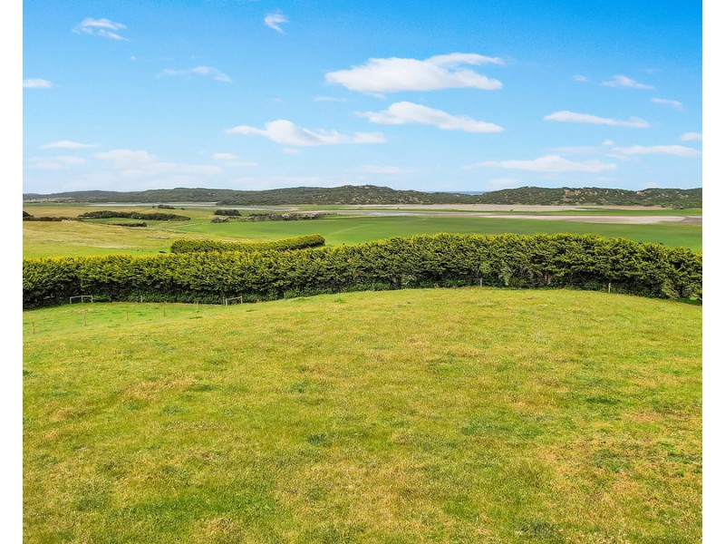 Illowa Road, Dennington VIC 3280