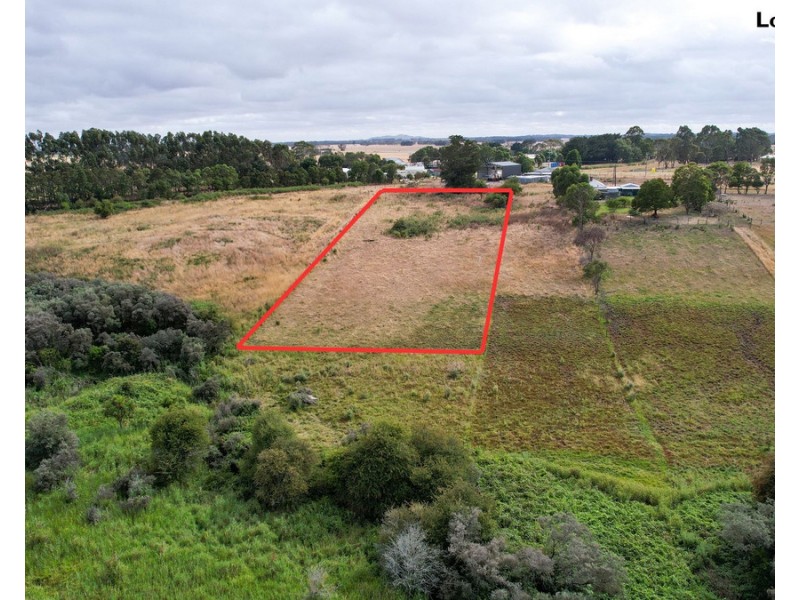 21 Blains Road, Garvoc VIC 3265