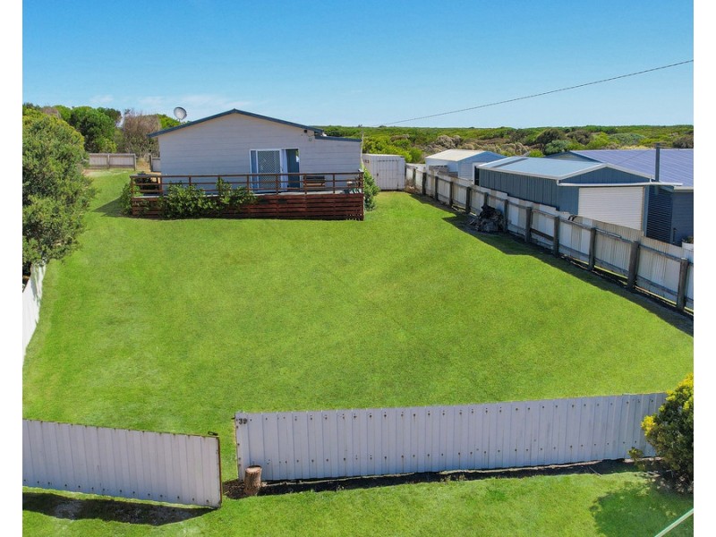 39 Merrett Street, Peterborough VIC 3270