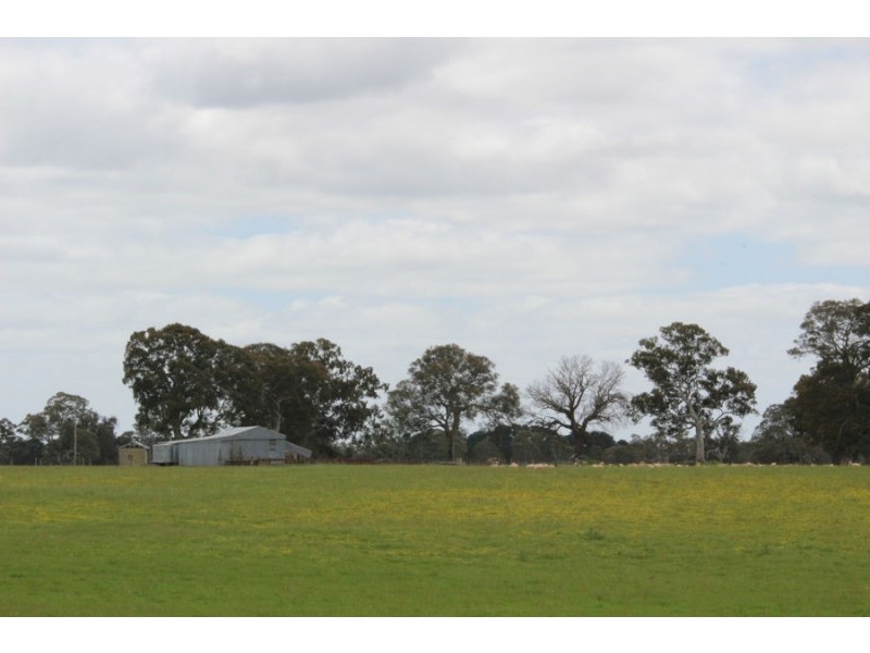 1 Glenbrook Road, Coojar VIC 3315