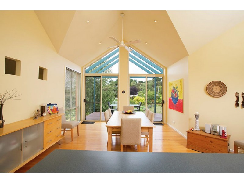 3 Grosvenor Place, Hamilton VIC 3300