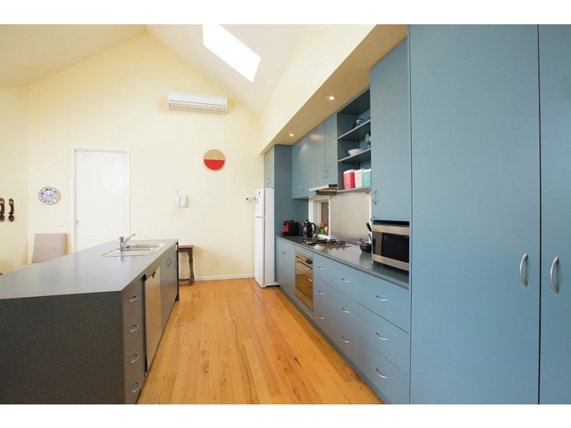 3 Grosvenor Place, Hamilton VIC 3300