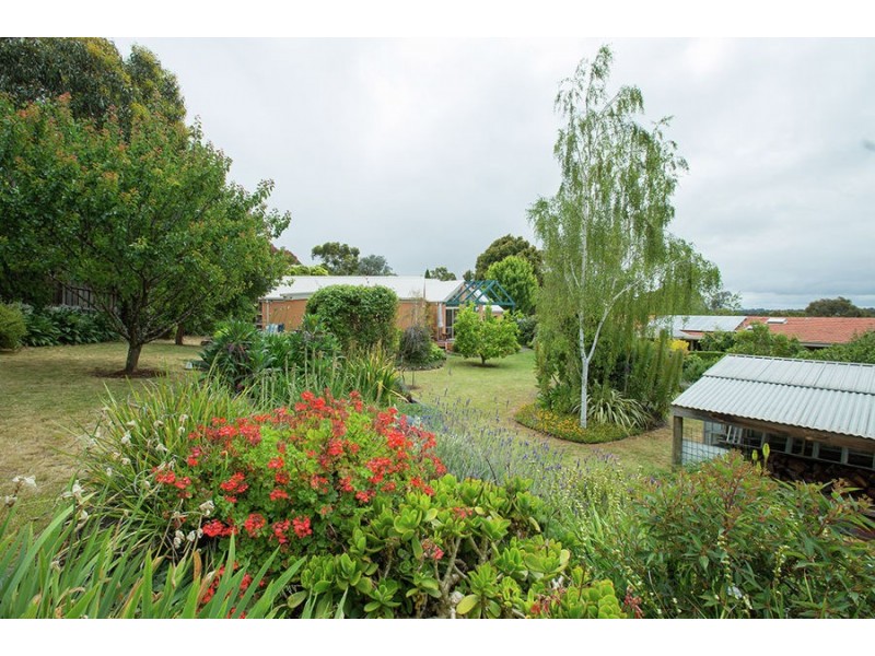 3 Grosvenor Place, Hamilton VIC 3300