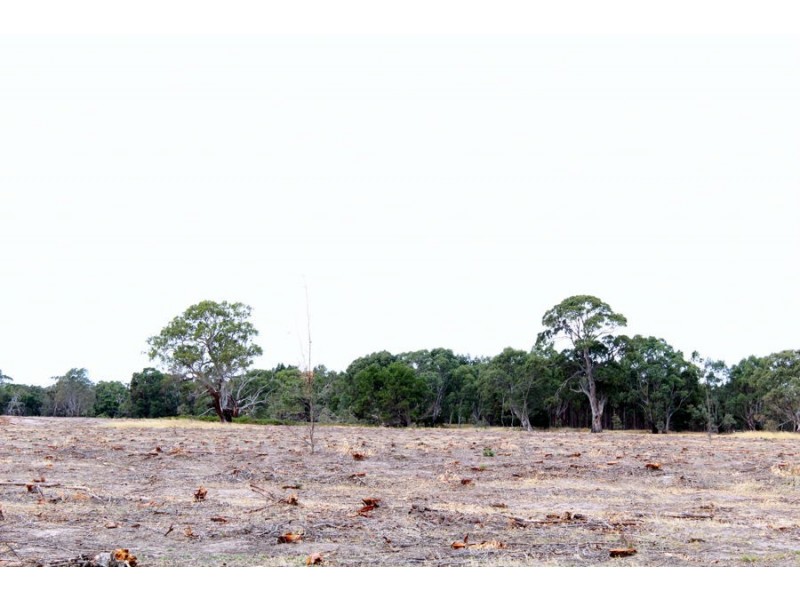 Lynchs Crossing Road, Glenthompson VIC 3293