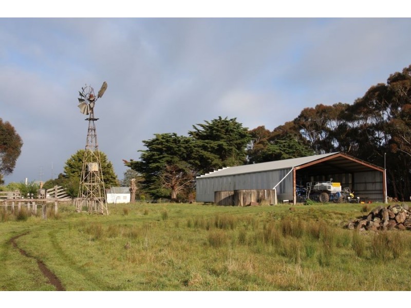 338 Petschells Lane, Croxton East VIC 3301