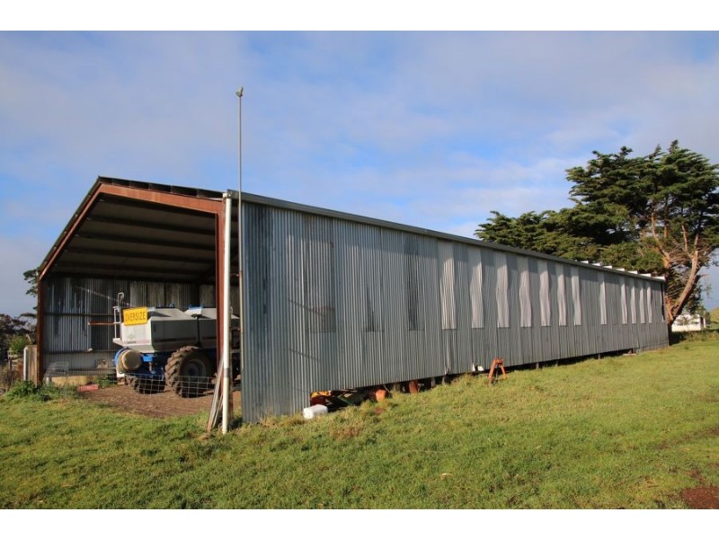 338 Petschells Lane, Croxton East VIC 3301