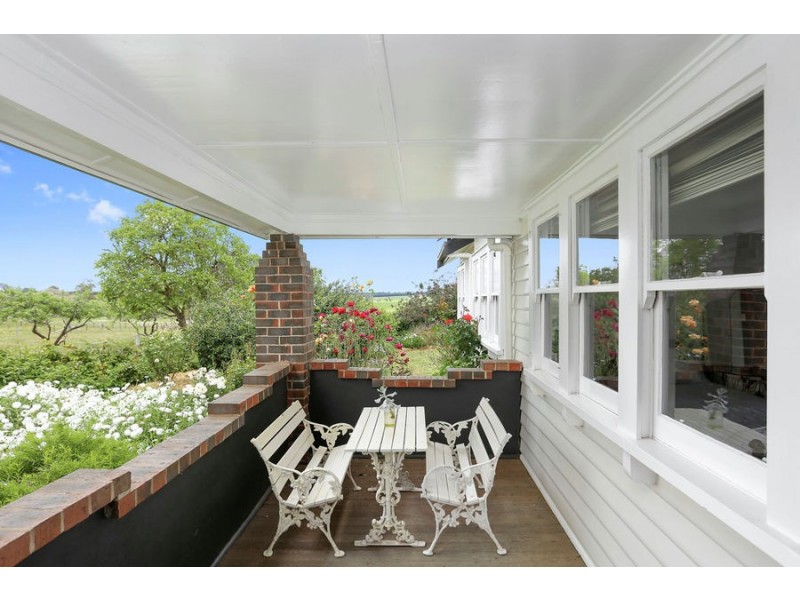 43 Claytons Road, Bochara VIC 3301