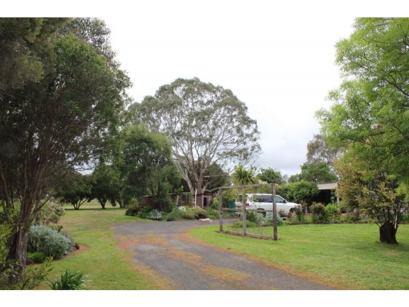 5402 Edenhope Coleraine Road, Harrow VIC 3317