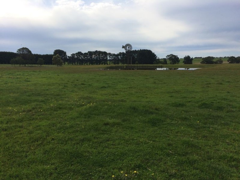 ‘Sunnyside’ Mustons Lane, Caramut VIC 3274