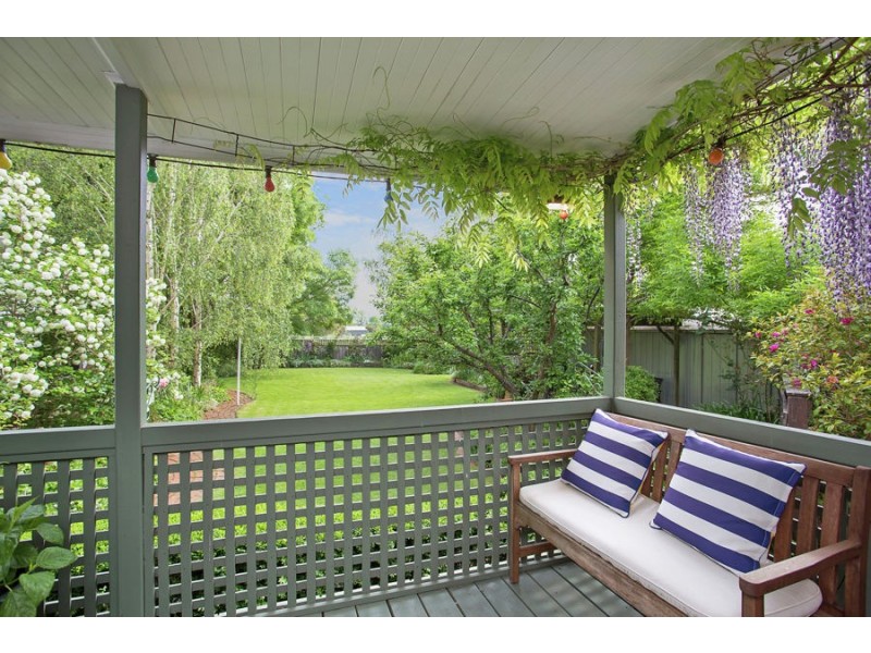 118-122 Cox St, Penshurst VIC 3289