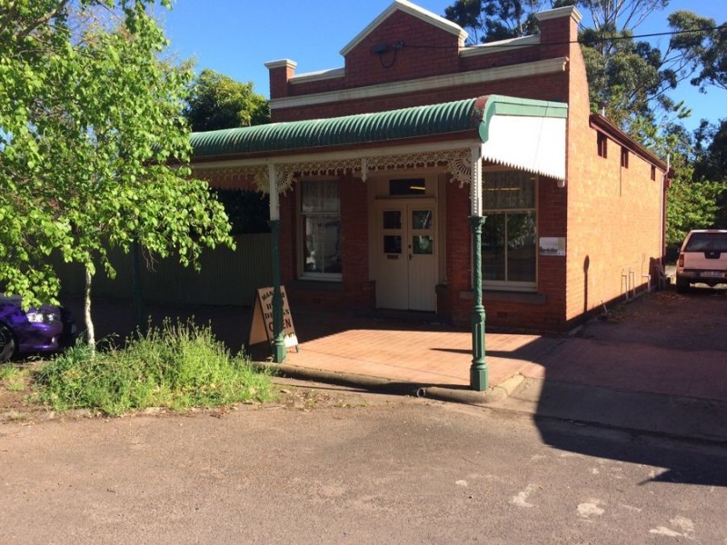 88 Bell St, Penshurst VIC 3289