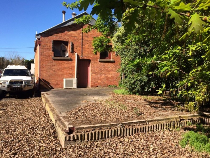 88 Bell St, Penshurst VIC 3289