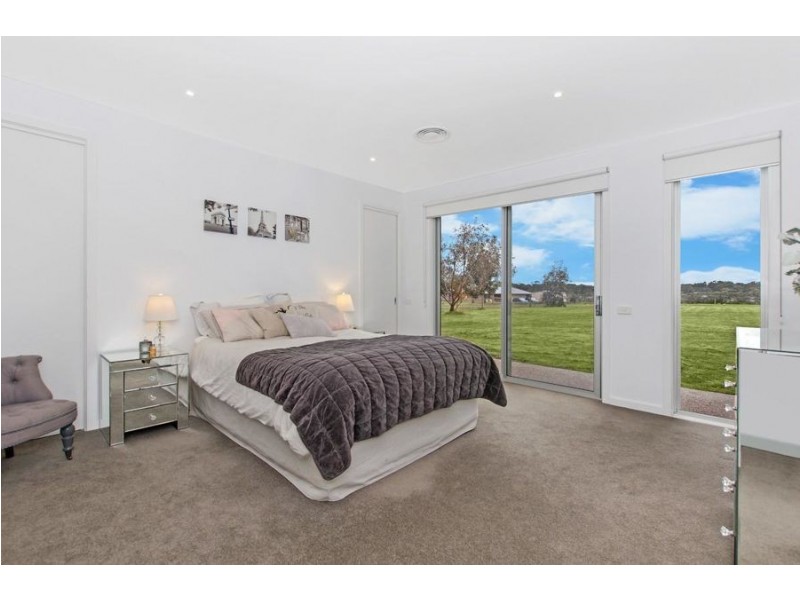 99 W Schultz Road, Hamilton VIC 3300