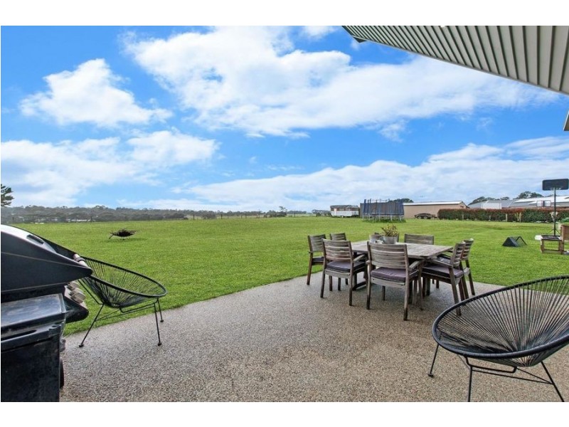 99 W Schultz Road, Hamilton VIC 3300