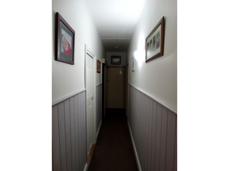 55 Bell St, Penshurst VIC 3289