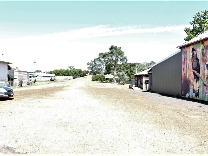 12 Glendinning Street, Balmoral VIC 3407