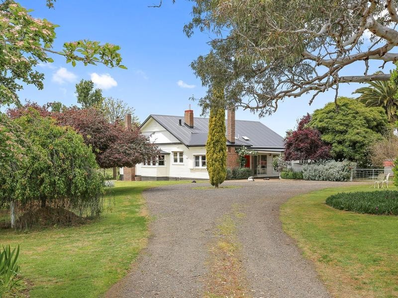 43 Claytons Road, Bochara VIC 3301