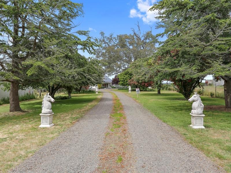 43 Claytons Road, Bochara VIC 3301
