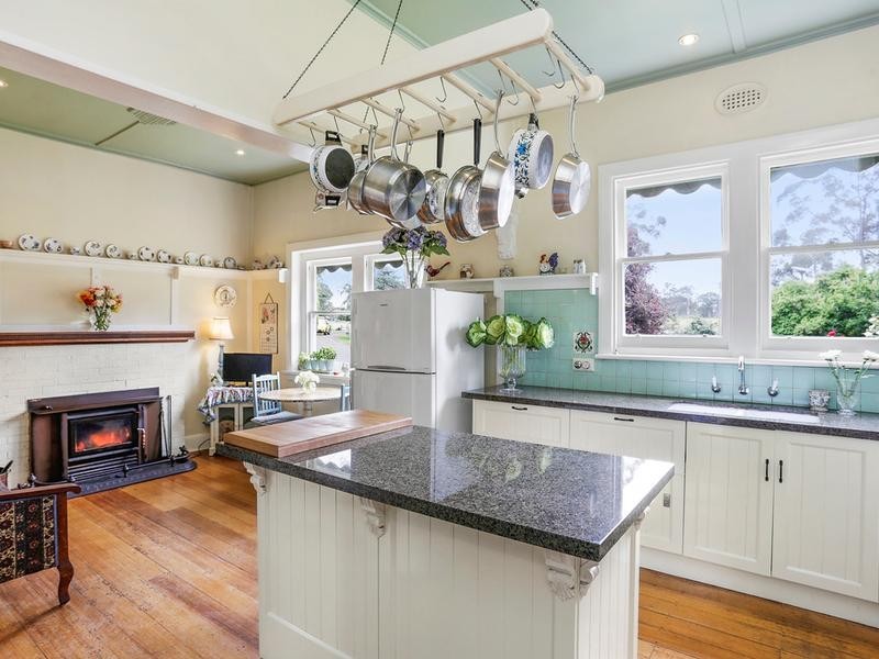 43 Claytons Road, Bochara VIC 3301