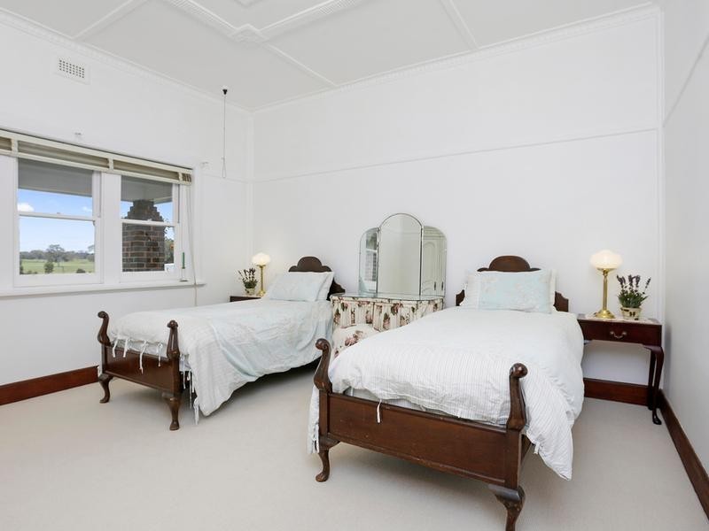 43 Claytons Road, Bochara VIC 3301