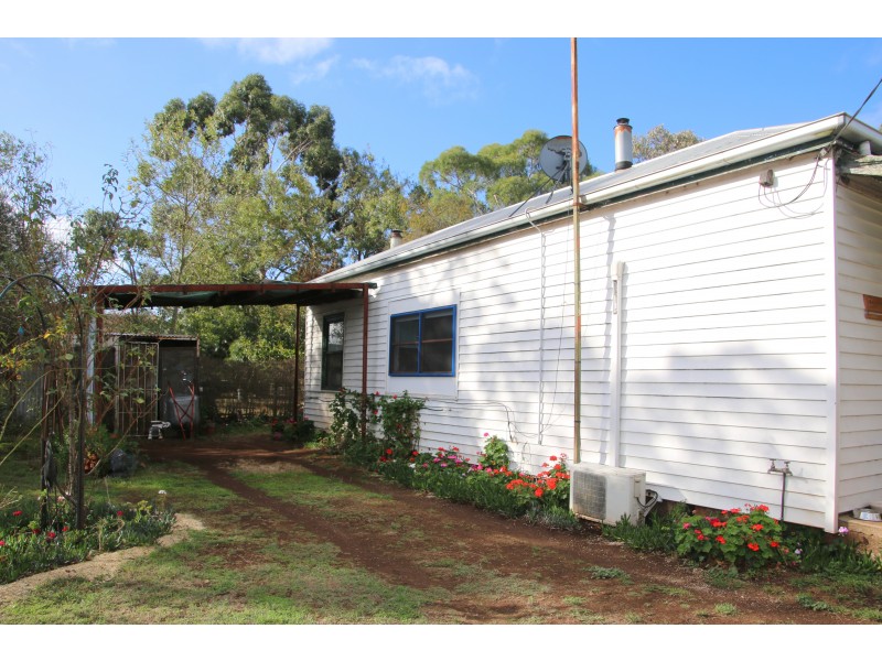 26-34 Lewis Street, Penshurst VIC 3289