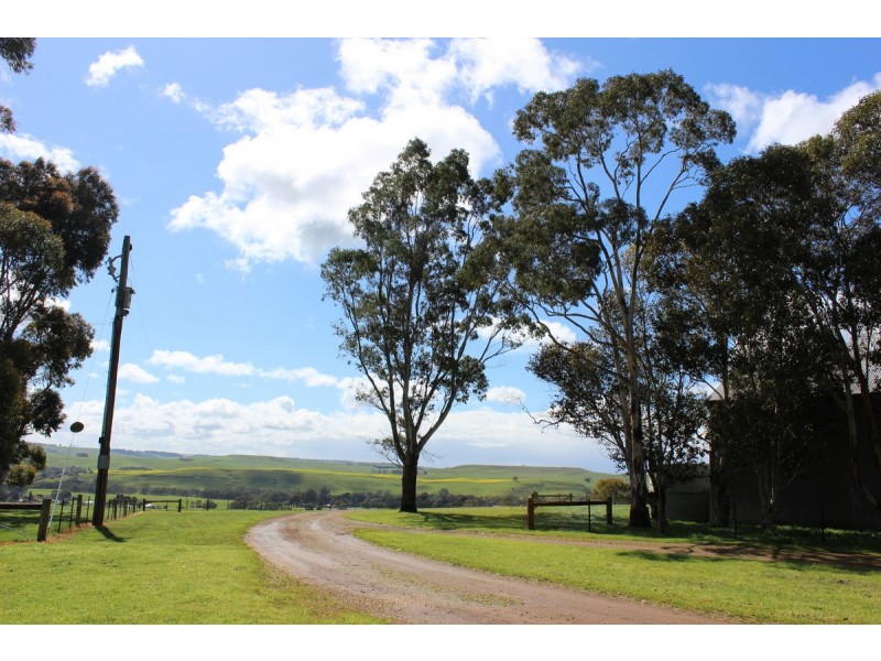 70 Sealeys Road, Sandford VIC 3312