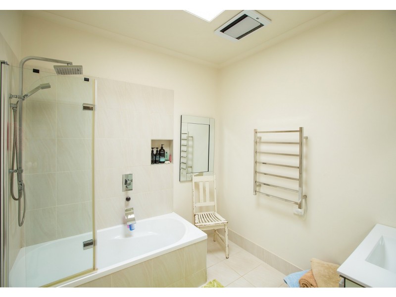 25-29 Ballarat Road, Hamilton VIC 3300