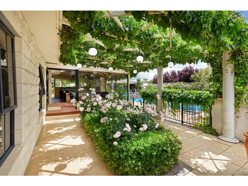 21 Macpherson Street, Hamilton VIC 3300