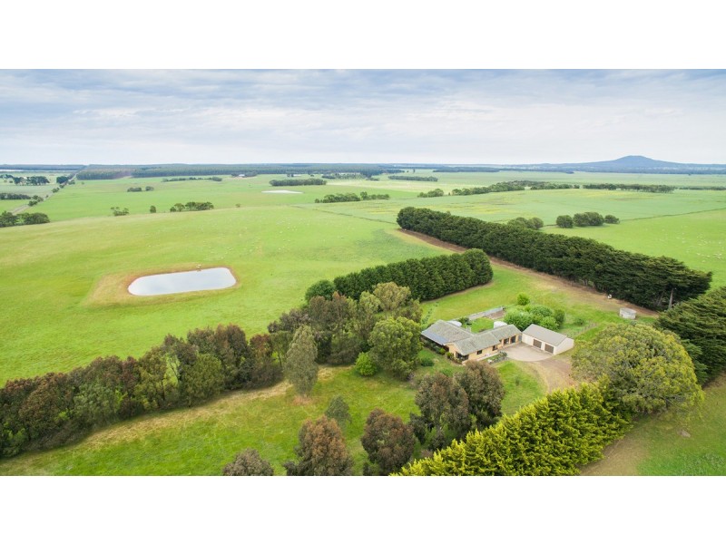 830 Twomeys Bridge Road, Yatchaw VIC 3301