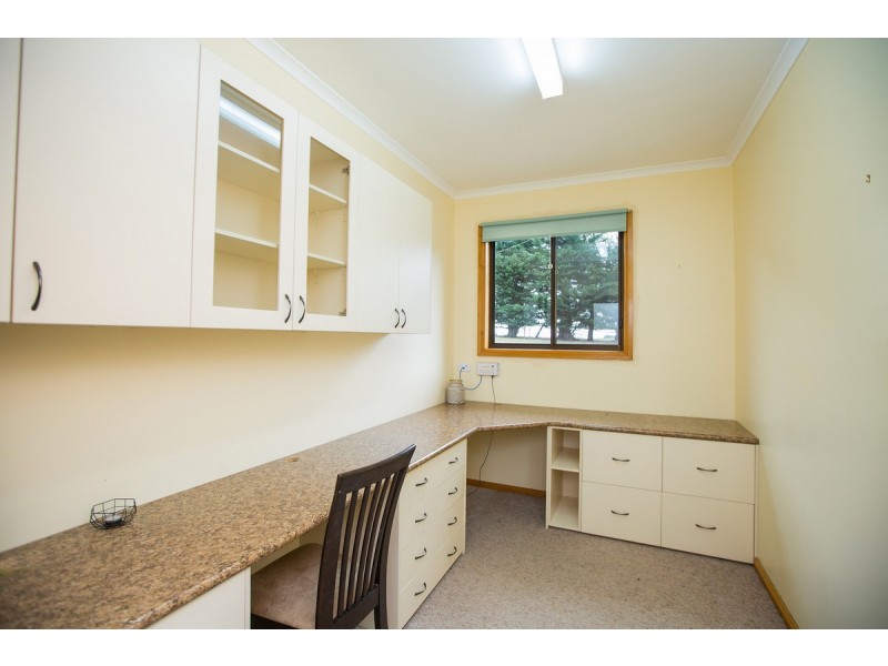 830 Twomeys Bridge Road, Yatchaw VIC 3301