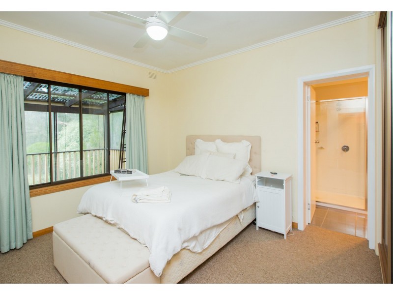 830 Twomeys Bridge Road, Yatchaw VIC 3301