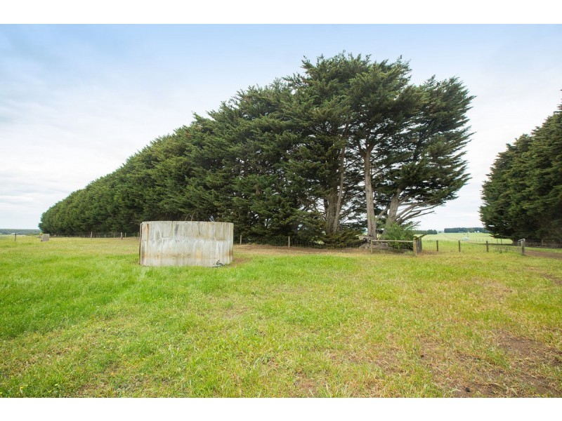 830 Twomeys Bridge Road, Yatchaw VIC 3301