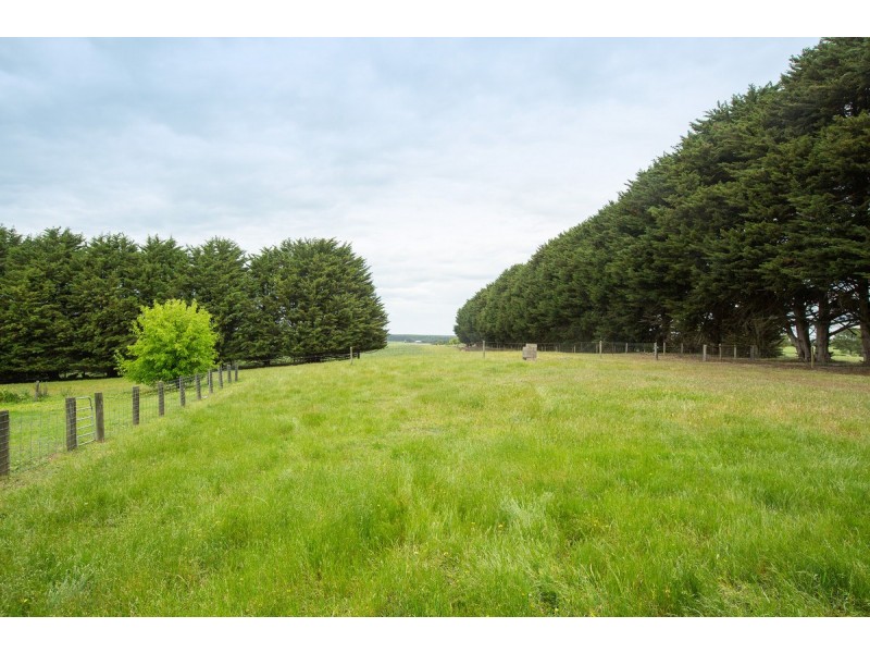 830 Twomeys Bridge Road, Yatchaw VIC 3301