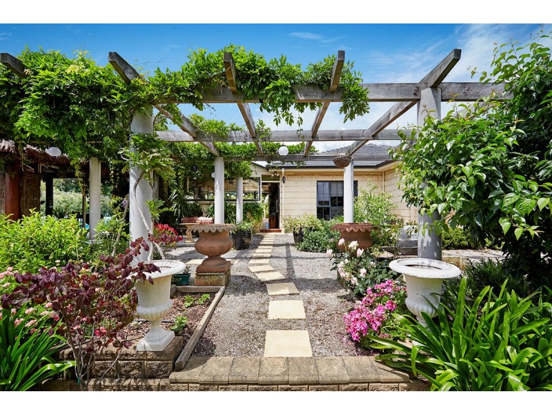 23 Macpherson Street, Hamilton VIC 3300