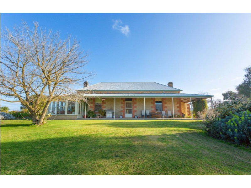 149 Mirranatwa School Road, Mirranatwa VIC 3294