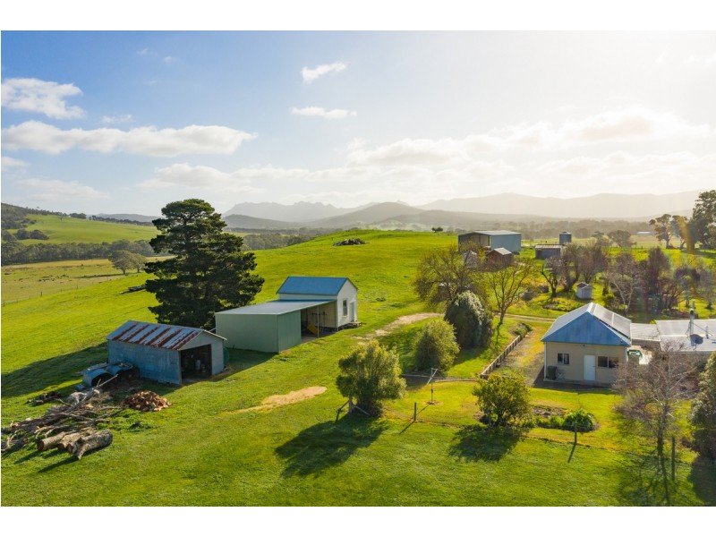 149 Mirranatwa School Road, Mirranatwa VIC 3294